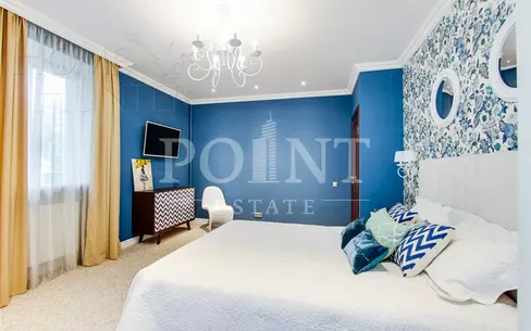 3-этажный коттедж 450 м² с отделкой