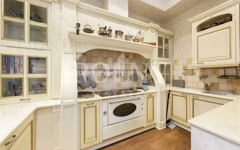 5-КОМН. КВАРТИРА С ОТДЕЛКОЙ 332.8 М² НА 3 ЭТАЖЕ
