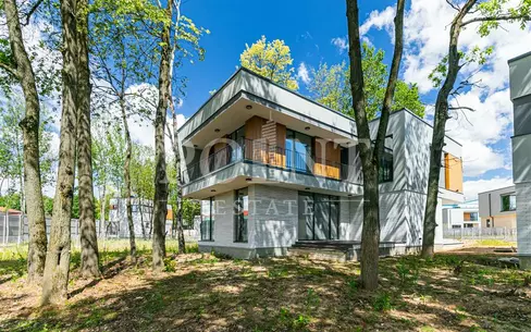 2-этажный коттедж 425 м² без отделки