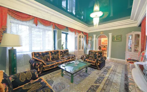 2-этажный коттедж 750 м² с отделкой