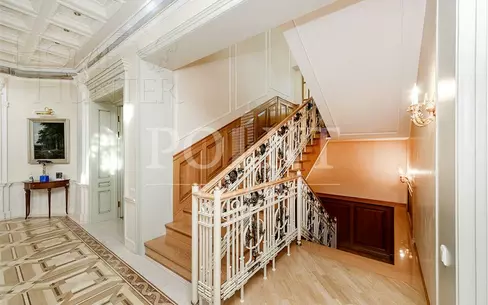 КОТТЕДЖ 2 000 м² с отделкой