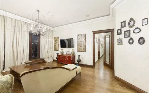 5-КОМН. КВАРТИРА С ОТДЕЛКОЙ 332.8 М² НА 3 ЭТАЖЕ