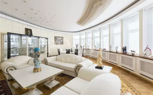 2-этажный коттедж 900 м² с отделкой