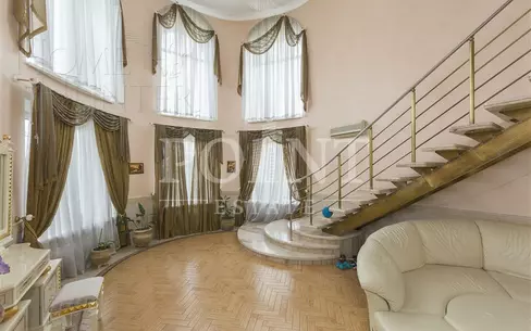 2-этажный коттедж 730 м² с отделкой