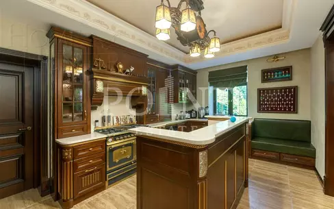 2-этажный коттедж 660 м² с отделкой