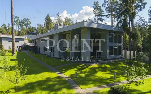 2-этажный коттедж 1 230 м² с отделкой