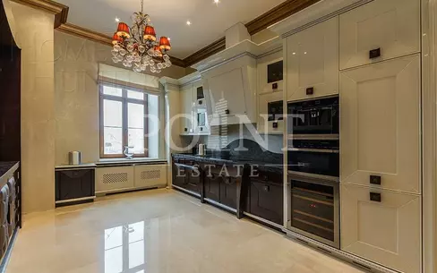 2-этажный коттедж 1 250 м² с отделкой