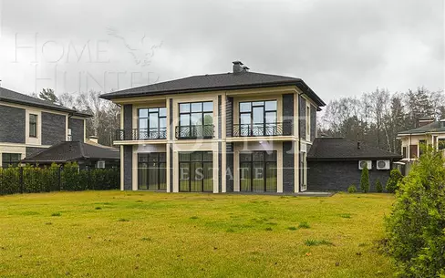 2-этажный коттедж 400 м² с отделкой