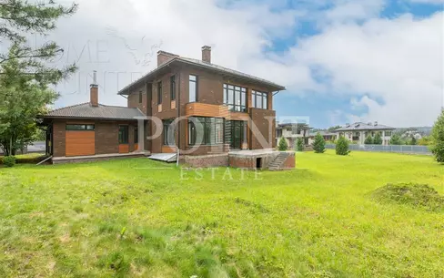 2-этажный коттедж 793.82 м² без отделки