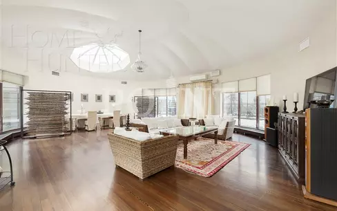 5-КОМН. КВАРТИРА С ОТДЕЛКОЙ 332.8 М² НА 3 ЭТАЖЕ