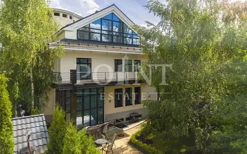 2-этажный коттедж 900 м² с отделкой