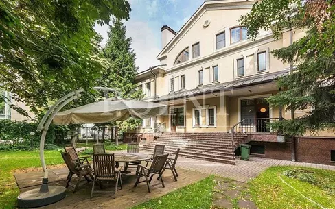 3-УРОВНЕВЫЙ ОСОБНЯК С ОТДЕЛКОЙ 1 040 М² НА 1 ЭТАЖЕ