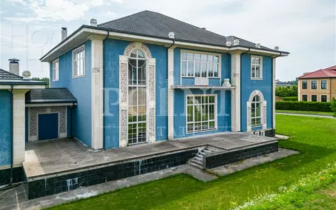 2-этажный коттедж 1 119 м² без отделки
