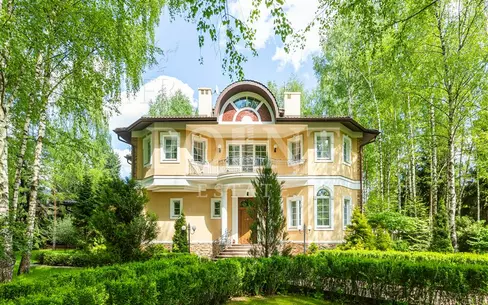 2-этажный коттедж 1 200 м² с отделкой