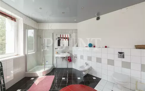 2-этажный коттедж 380 м² с отделкой