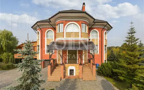 2-этажный коттедж 730 м² с отделкой
