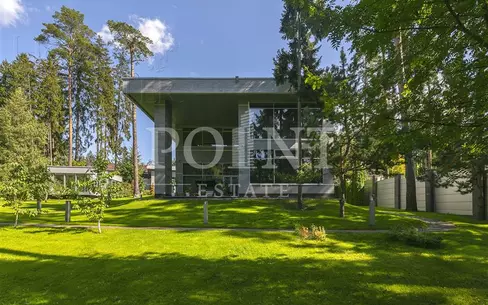 2-этажный коттедж 1 230 м² с отделкой