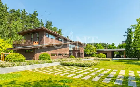 2-этажный коттедж 1 254 м² с отделкой