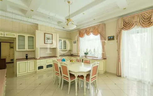 2-этажный коттедж 1 200 м² с отделкой