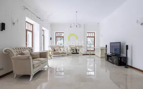 2-этажный коттедж 1 378 м² с отделкой