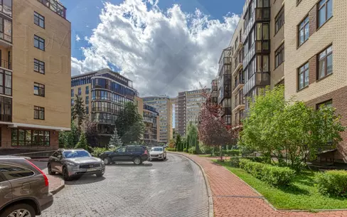 10-КОМН. ПЕНТХАУС БЕЗ ОТДЕЛКИ 690 М² НА 7 ЭТАЖЕ