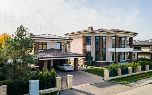 2-этажный коттедж 700 м² без отделки