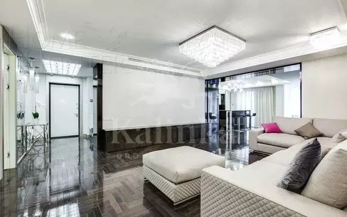 4-комн. кв., 230 м², 6/8 этаж