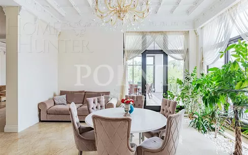 2-этажный коттедж 1 667 м² с отделкой