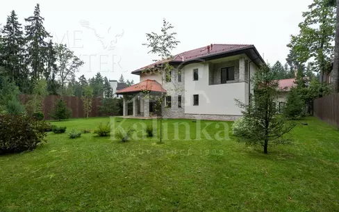 2-этажный коттедж 430 м² без отделки