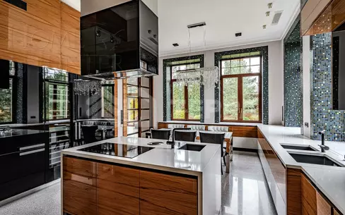 2-этажный коттедж 1 400 м² с отделкой