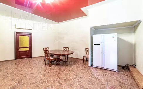 4-КОМН. КВАРТИРА С ОТДЕЛКОЙ 190 М² НА 1 ЭТАЖЕ
