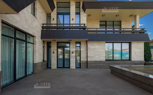 2-этажный коттедж 967.94 м² с отделкой