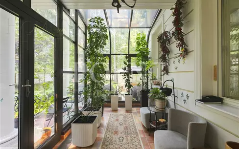 2-этажный коттедж 500 м² с отделкой