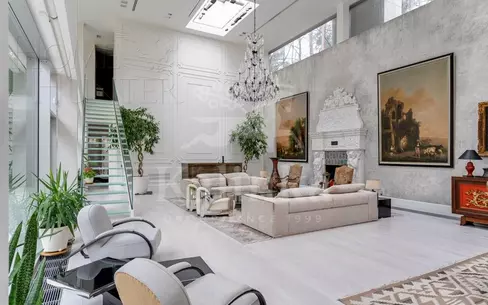 2-этажный коттедж 1 100 м² с отделкой