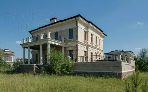 2-этажный коттедж 680 м² без отделки