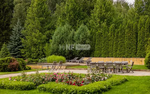 2-этажный коттедж 1 067 м² с отделкой