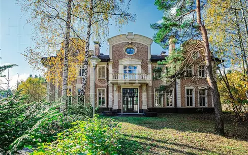 2-этажный коттедж 1 289 м² без отделки