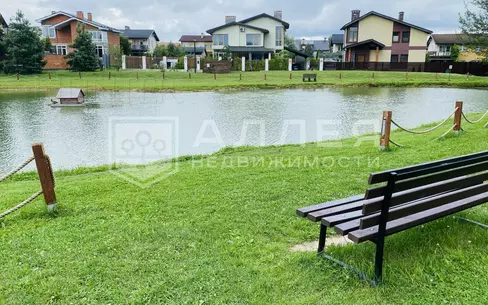 2-этажный коттедж 300 м² без отделки