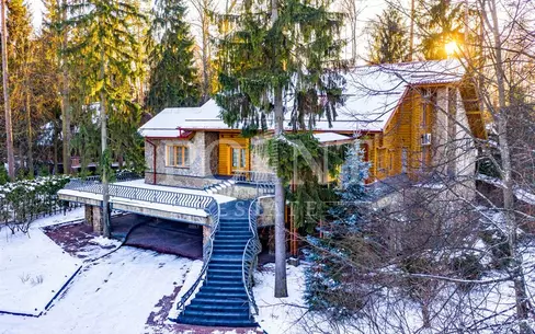 2-этажный коттедж 725 м² с отделкой
