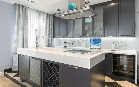 3-КОМН. КВАРТИРА С ОТДЕЛКОЙ 135 М² НА 3 ЭТАЖЕ