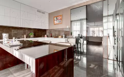 2-этажный коттедж 438 м² с отделкой