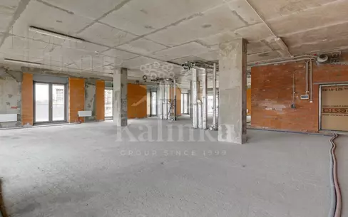 4-комн. кв., 208.7 м², 4/8 этаж