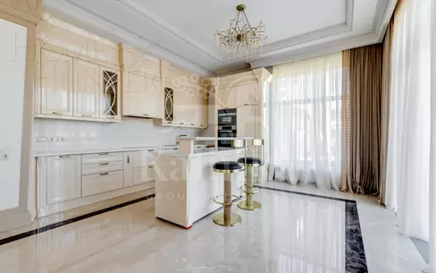 2-этажный коттедж 400 м² с отделкой