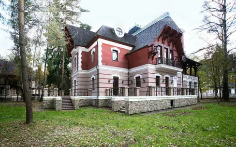 2-этажный коттедж 702 м² с отделкой