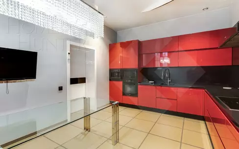 2-этажный таунхаус 680 м² с отделкой
