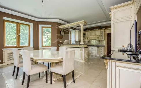 2-этажный коттедж 800 м² с отделкой