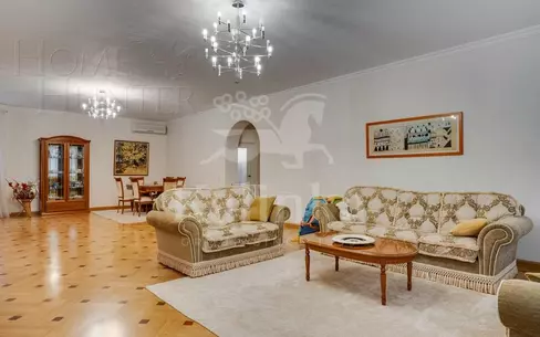 2-этажный коттедж 700 м² с отделкой