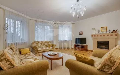 2-этажный коттедж 700 м² с отделкой