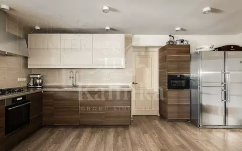 2-этажный коттедж 300 м² с отделкой