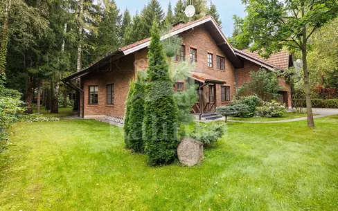2-этажный коттедж 398.2 м² с отделкой